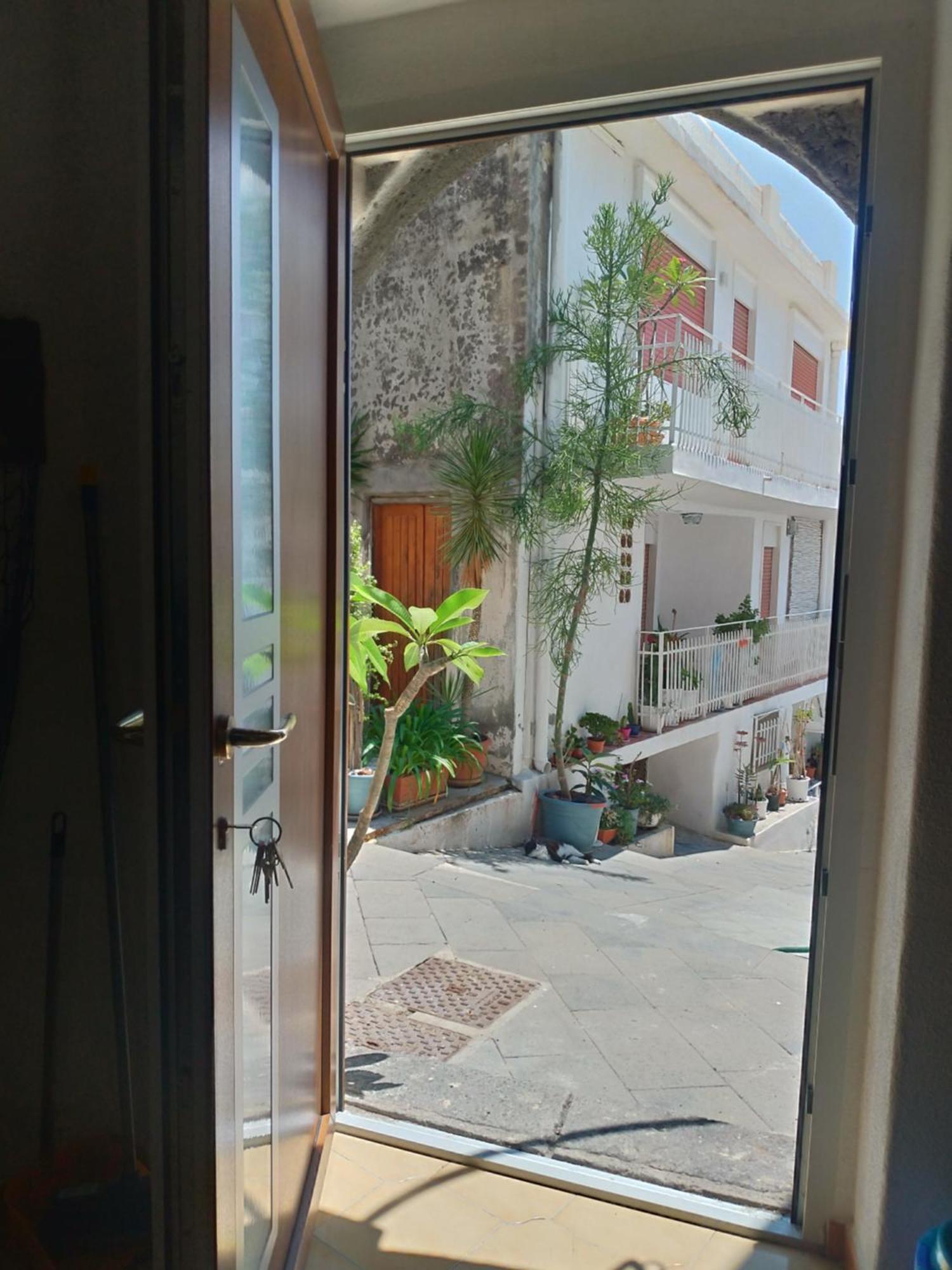 Perla Spiaggia Leni Exterior photo